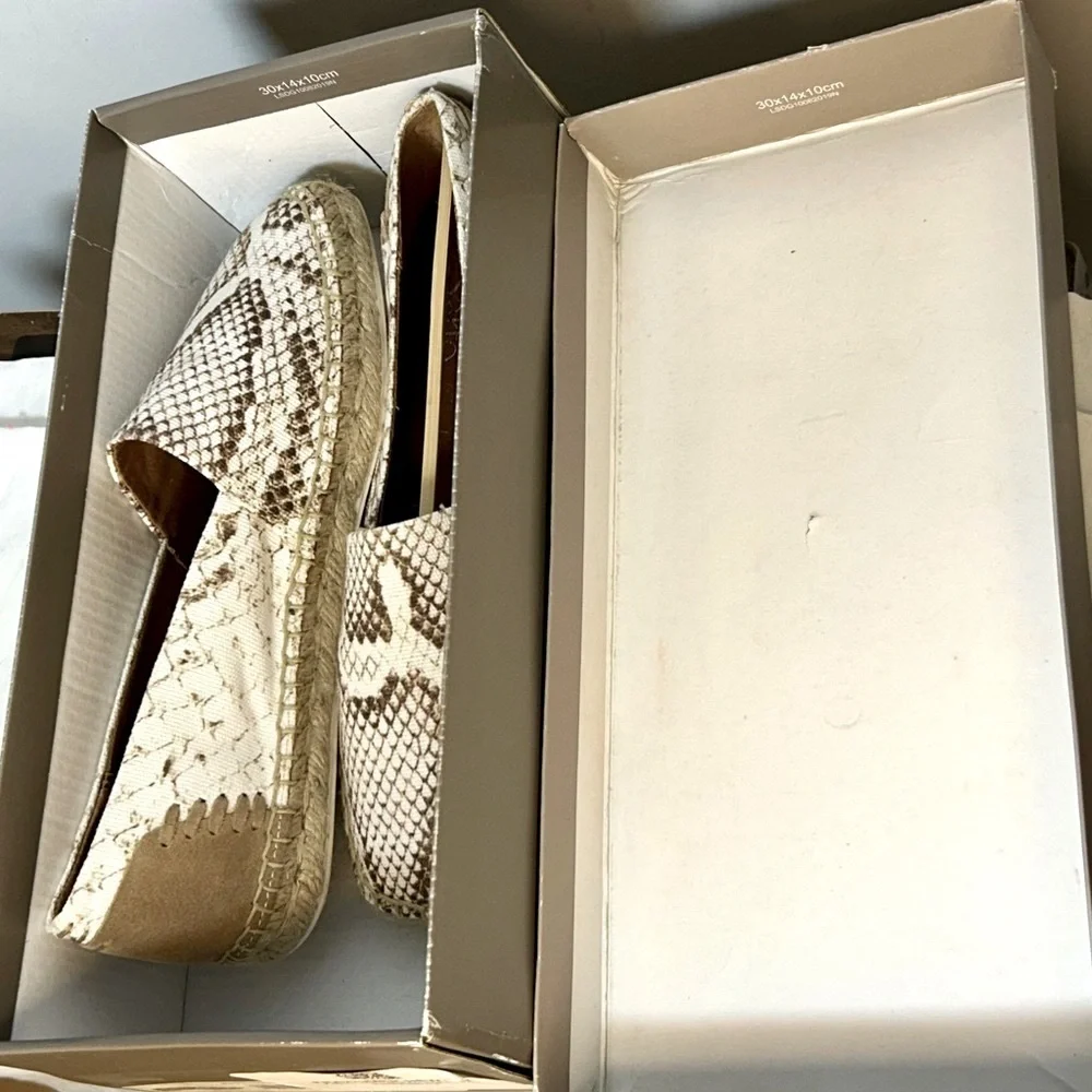 NIB Franco Sarto Slip-On Kenna Espadrilles in Natural, Size 7M